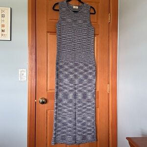 Dia Knitwear of Middlebury VT. Sleeveless maxi made of Wool and Rayon.